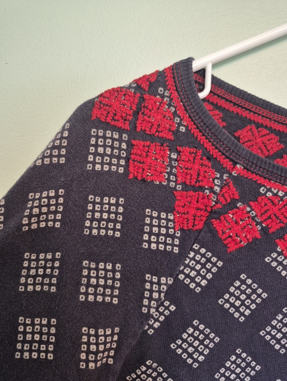 Lucky Bliss Women's Boho Navy Sweater w Red Embroidered Diamond Yoke Size XS - Picture 3 of 4